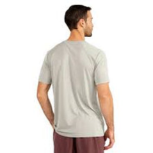 Load image into Gallery viewer, Men’s Bamboo Lightweight Short Sleeve Sandstone